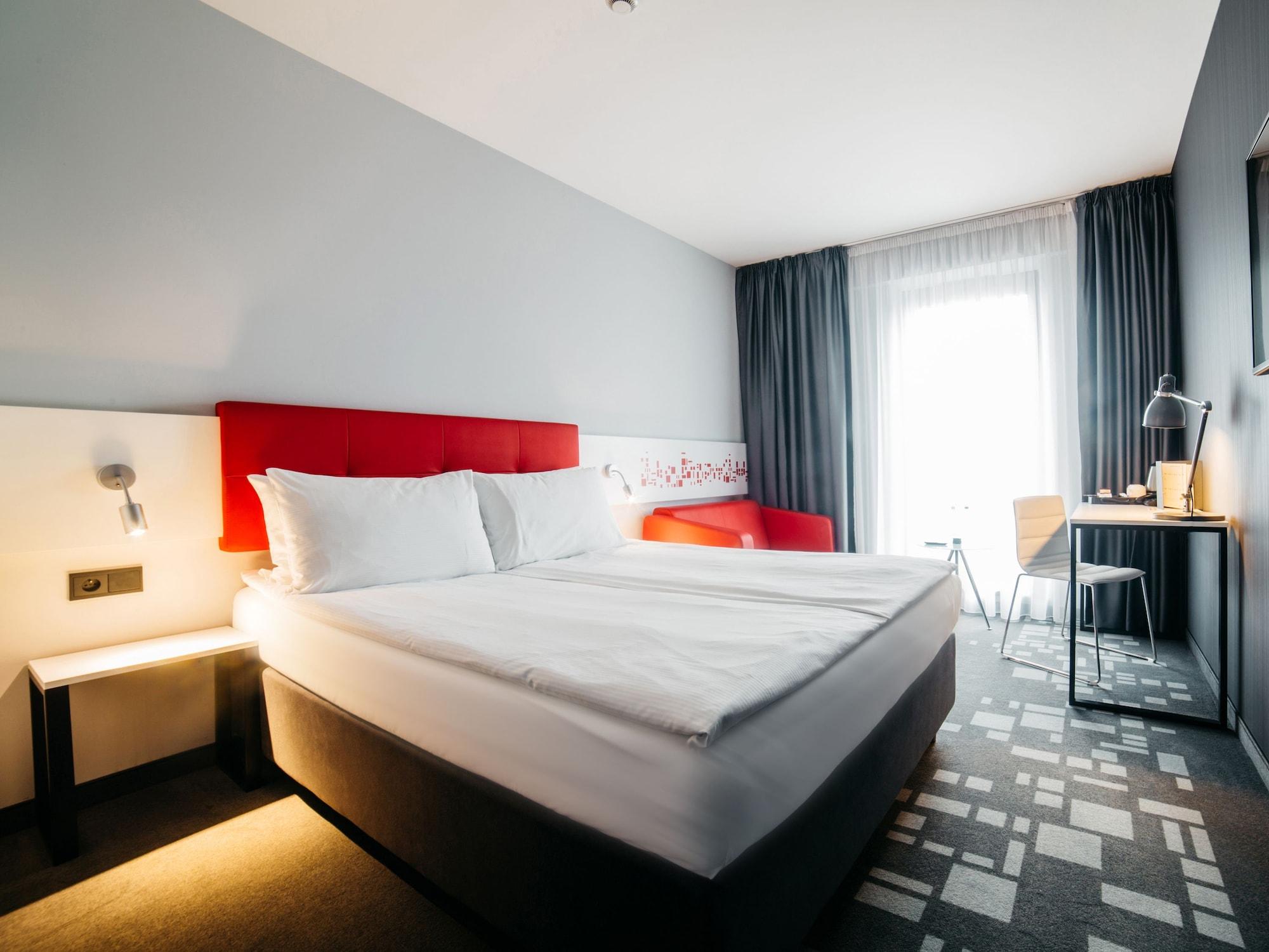 Q Hotel Krakow Luaran gambar