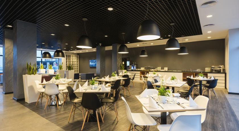 Q Hotel Krakow Luaran gambar